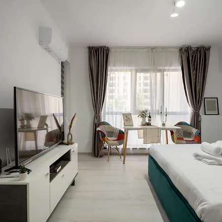 Plaza 197 Apartment *