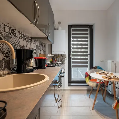 Plaza 197 Apartment *